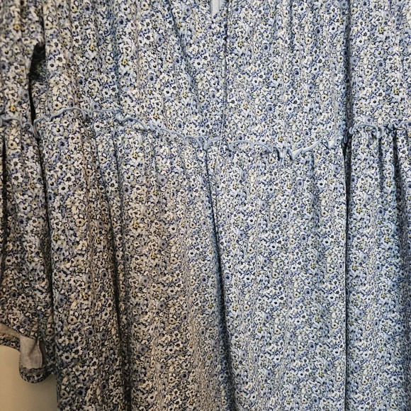 Robert Louis Blouse Tunic Top 2X Blue Floral Bell Sleeves Tassles Plus Size - Picture 1 of 7